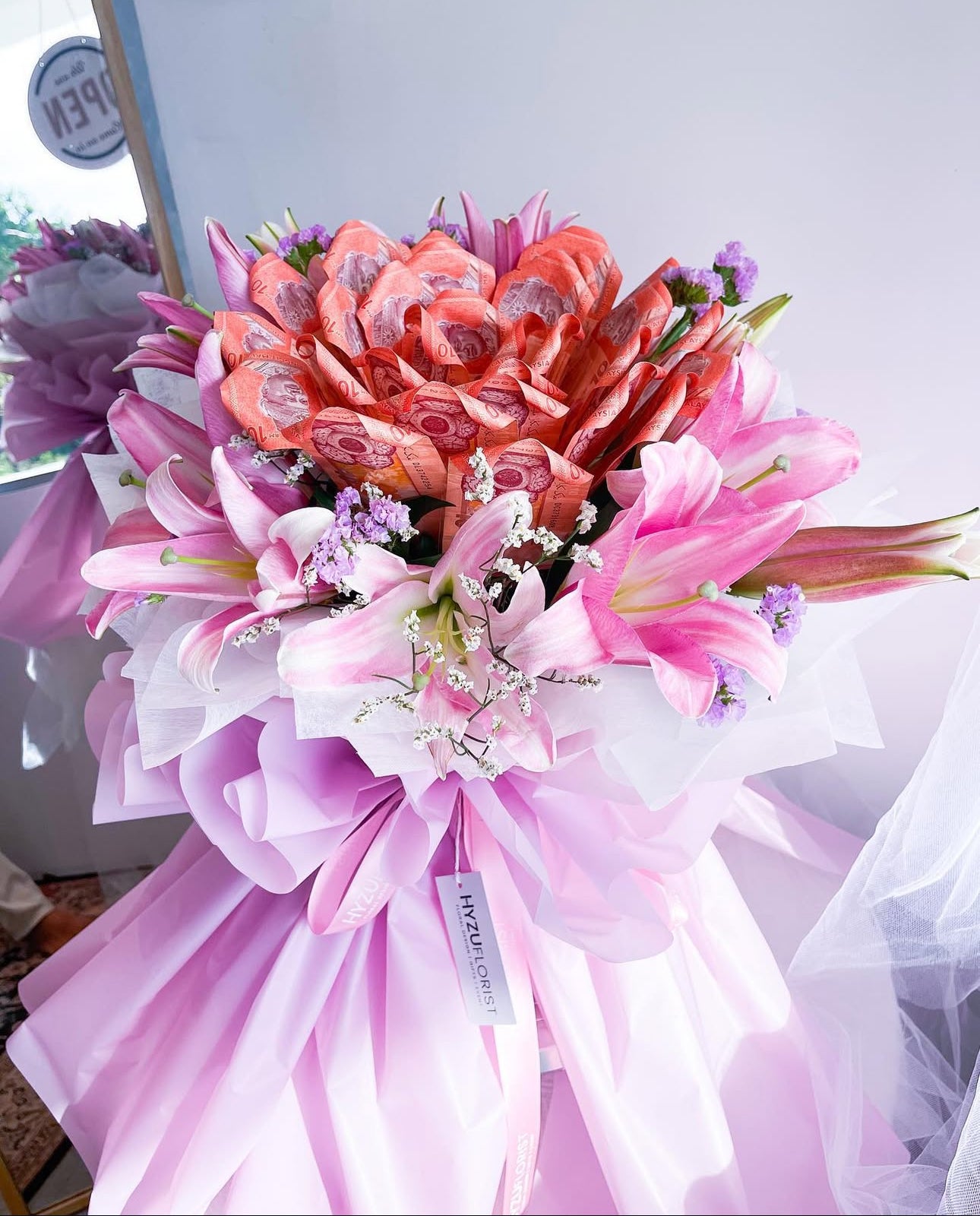 Rafflesia-Lilies Money Bouquet