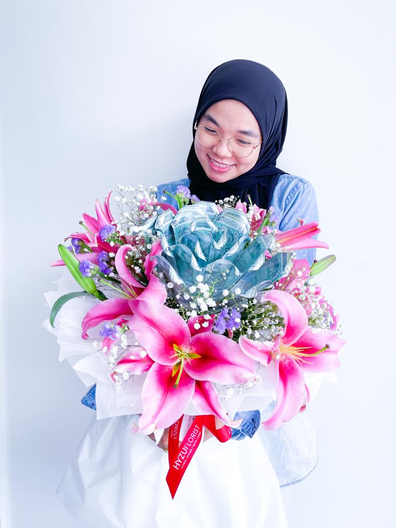 Rafflesia-Lilies Money Bouquet