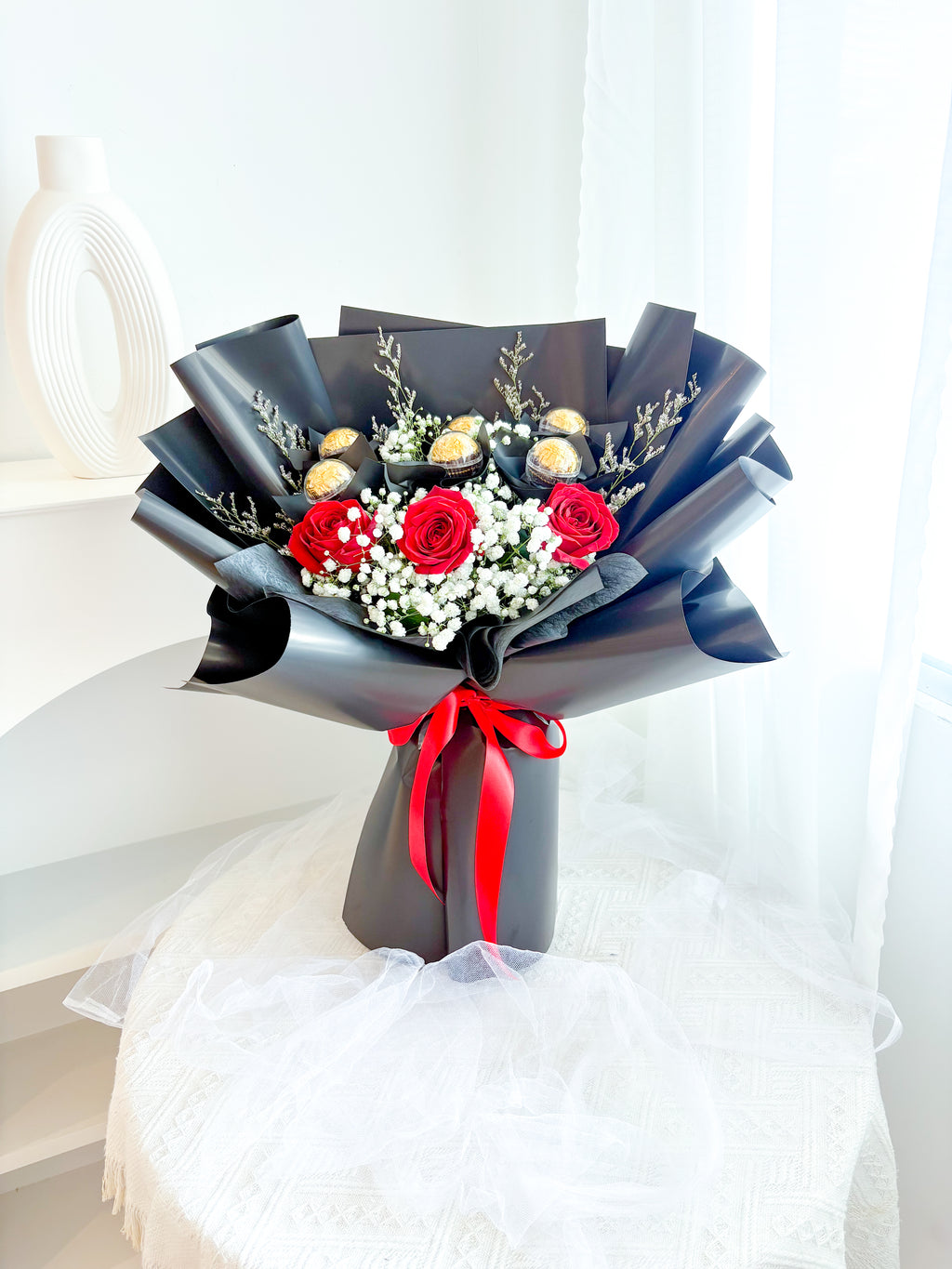 Medium Ferrero-Roses Tier Bouquet