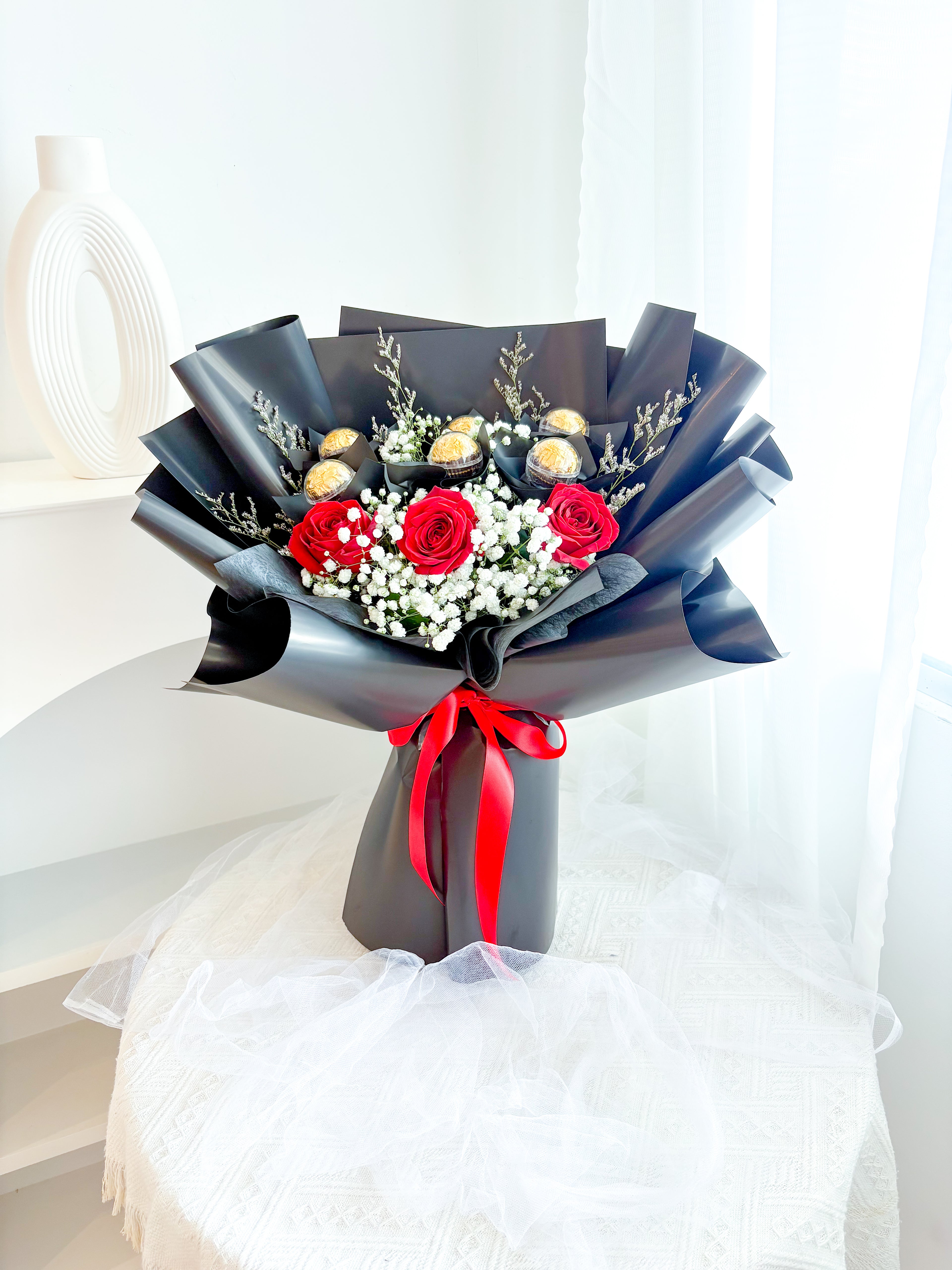 Medium Ferrero-Roses Tier Bouquet
