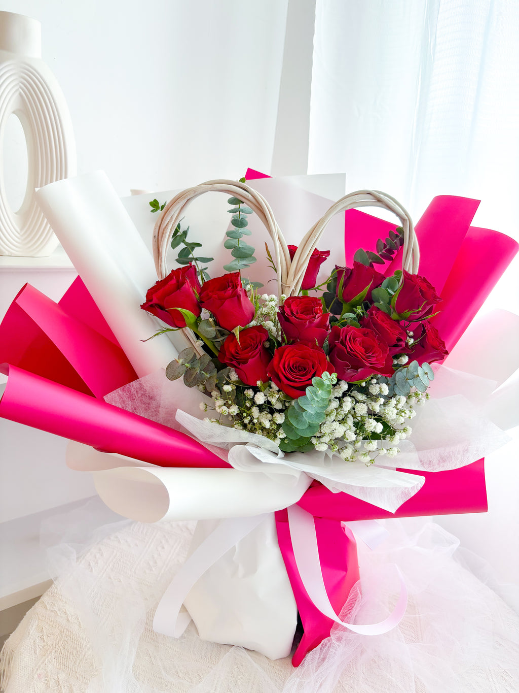 12 Fresh Roses Bouquet with Rattan Love
