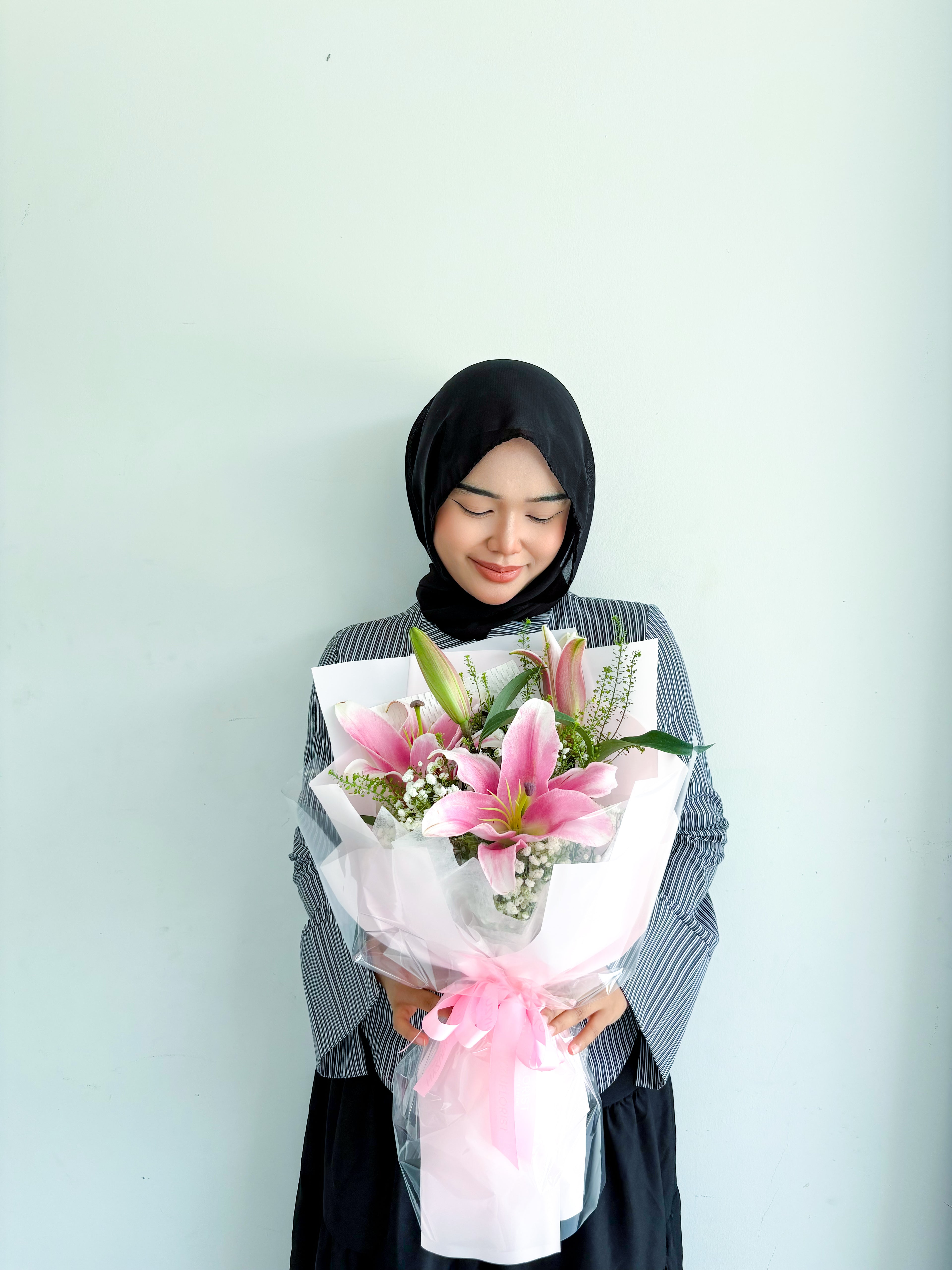 Chillotte Lilies Bouquet