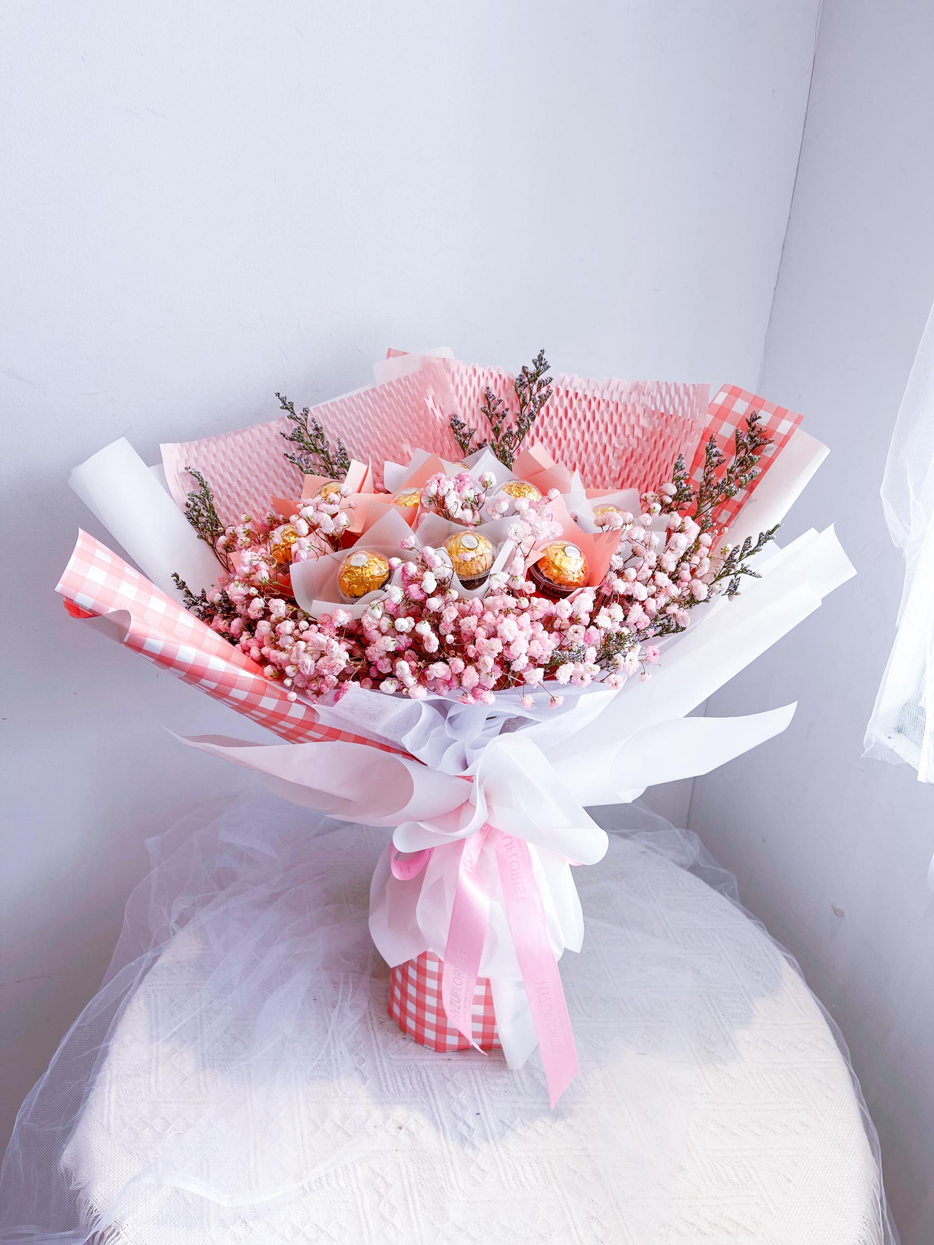 Regular Ferrero Bouquet