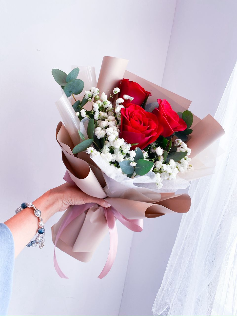 Small Fresh Roses Bouquet