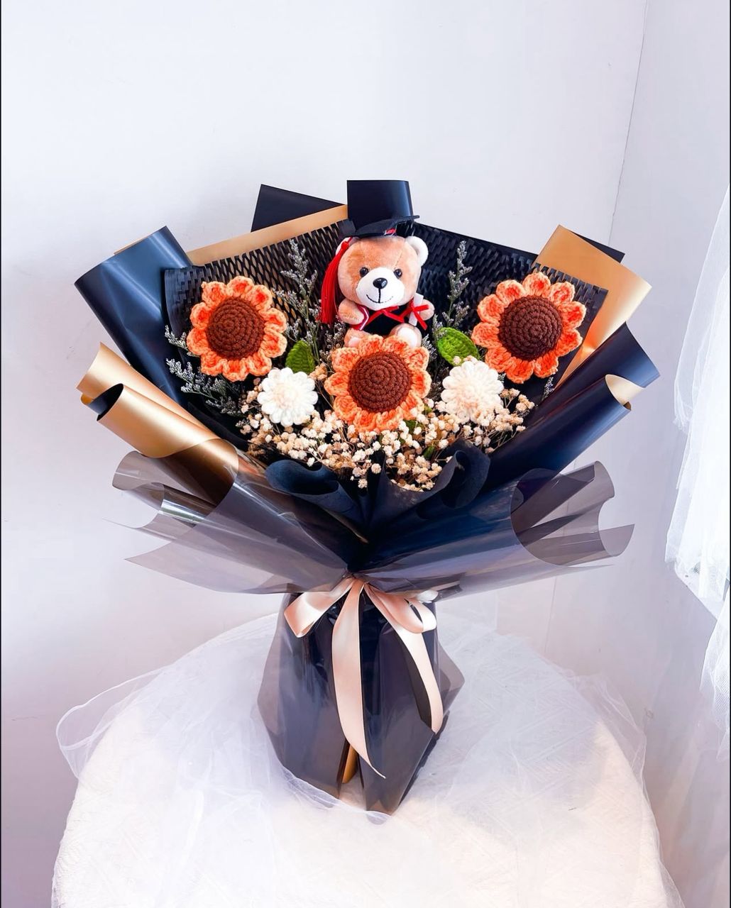Premium Crochet Bouquet with Grad Teddy